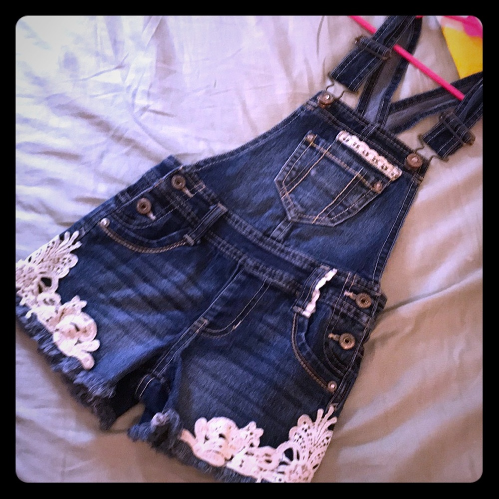 Over All Shorts 4/5